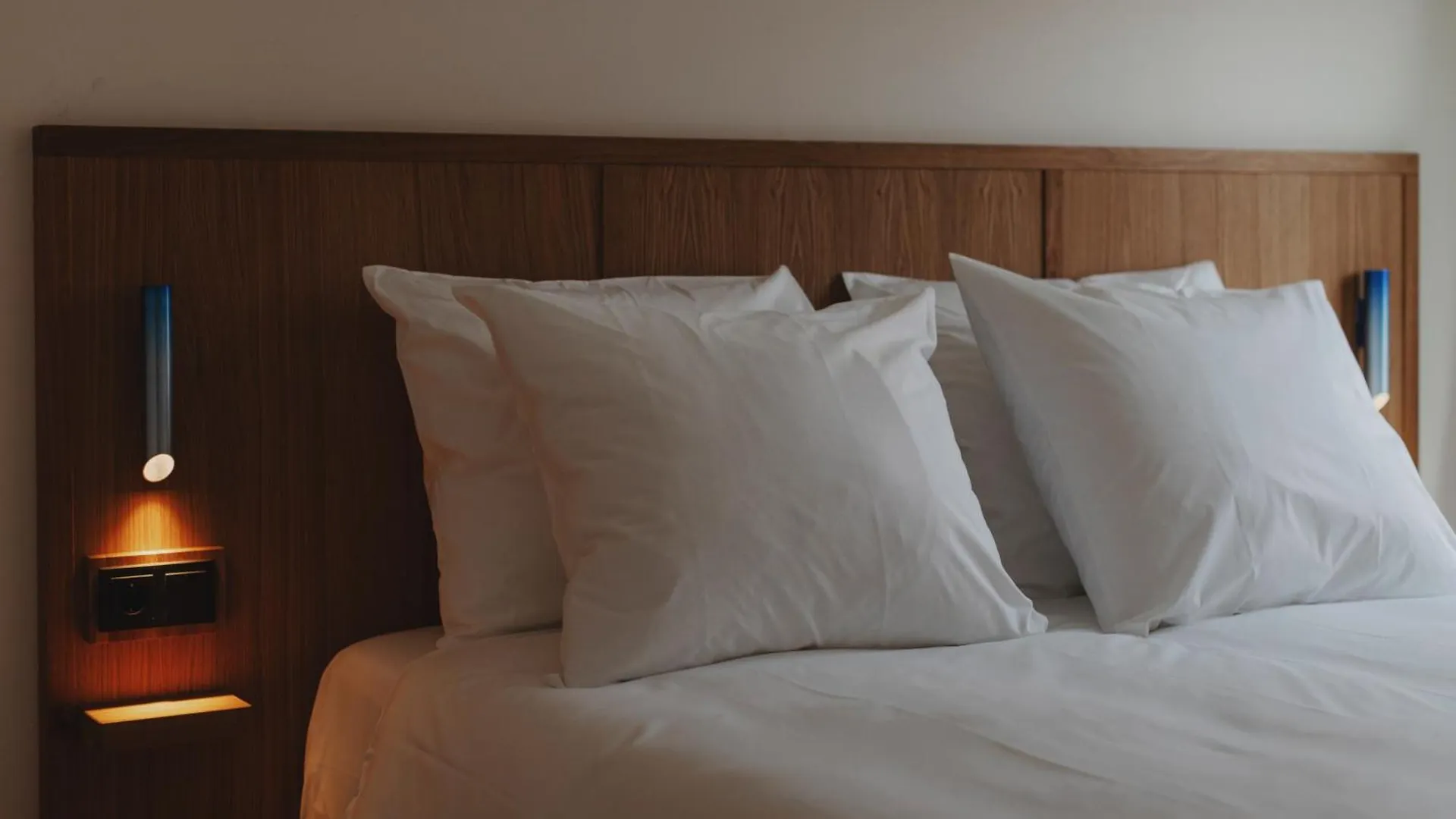 Man Met Bril Koffie Hotel روتردام هولندا